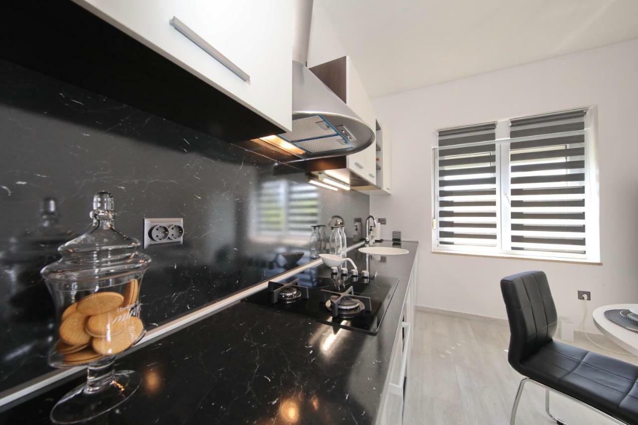 Hacienda Mia With Pool,Bbq, Yacuzzi,Free Parking Zara Esterno foto
