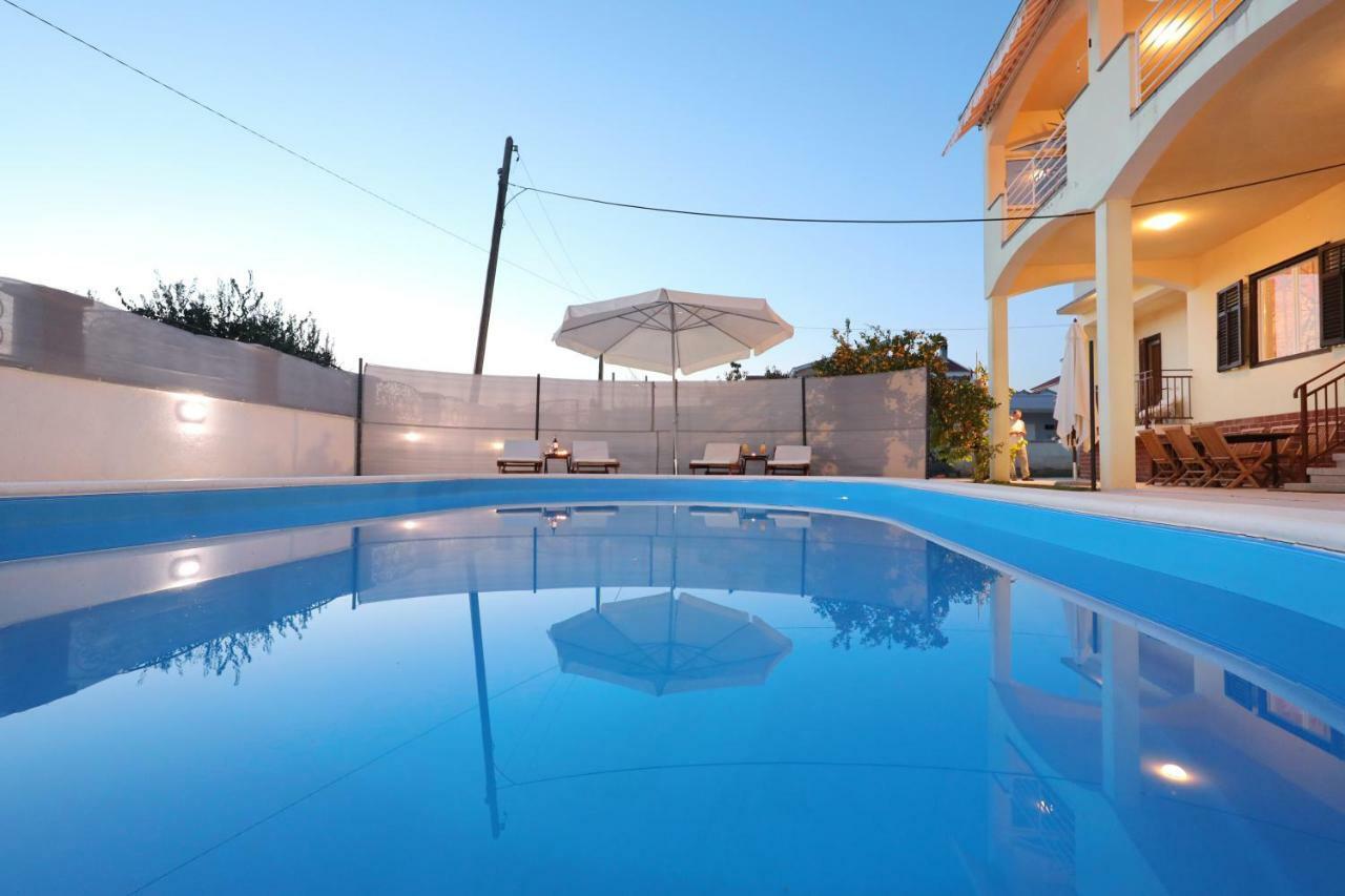 Hacienda Mia With Pool,Bbq, Yacuzzi,Free Parking Zara Esterno foto