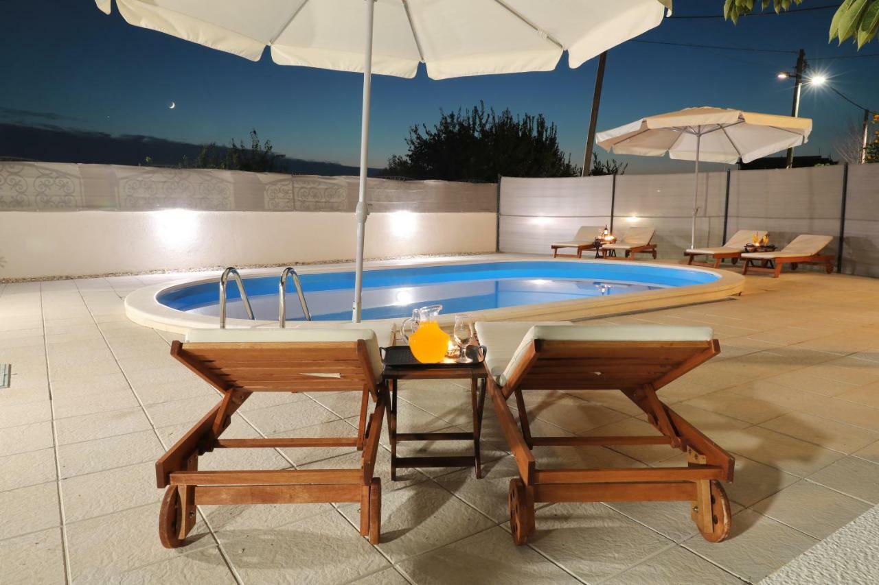 Hacienda Mia With Pool,Bbq, Yacuzzi,Free Parking Zara Esterno foto