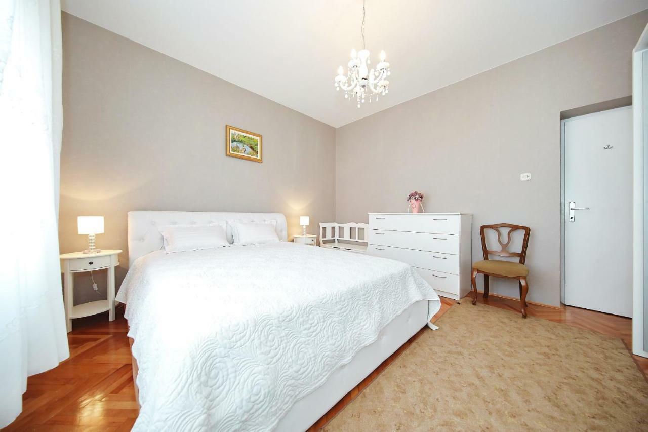 Hacienda Mia With Pool,Bbq, Yacuzzi,Free Parking Zara Esterno foto